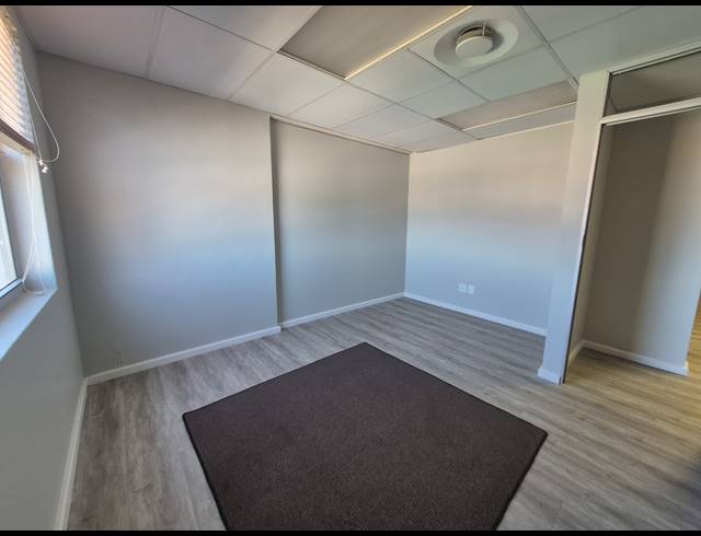 26M² OFFICE TO LET IN WYNBERG